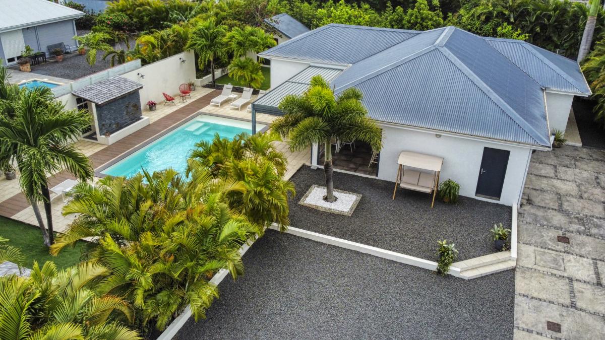 36.Location villa piscine spa Sainte Anne Guadeloupe_Vue drône